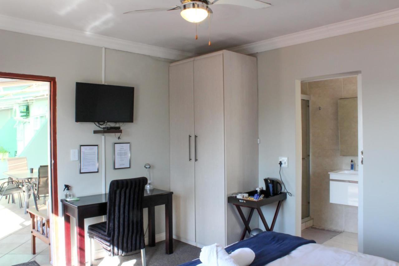 The Lakehouse Guest House Brakpan Экстерьер фото