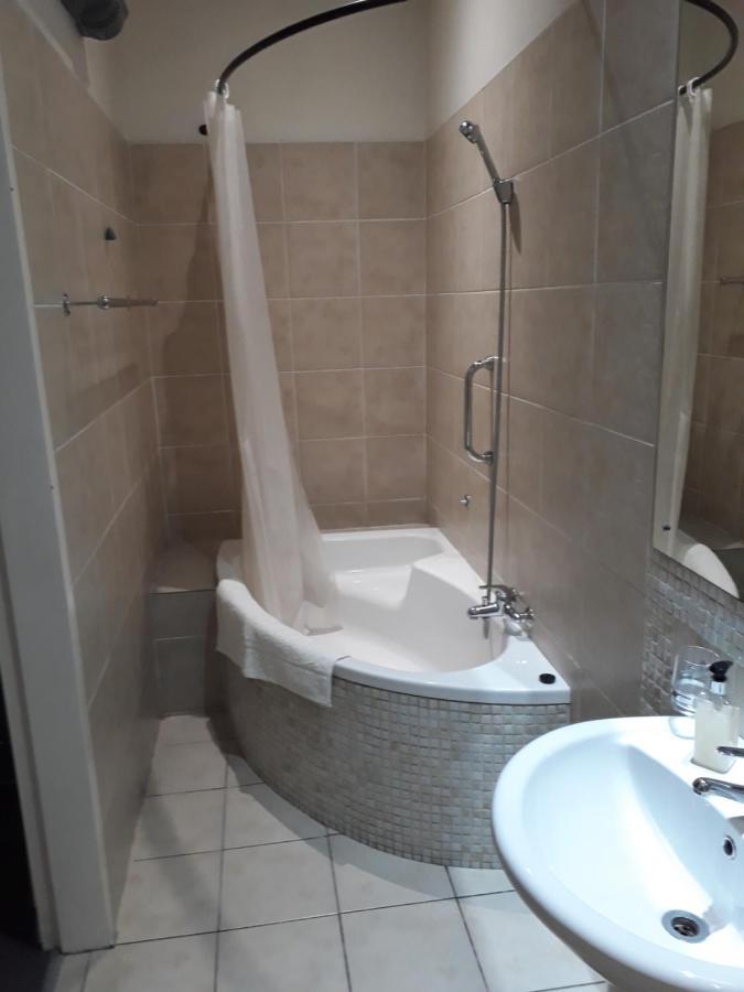 The Lakehouse Guest House Brakpan Экстерьер фото